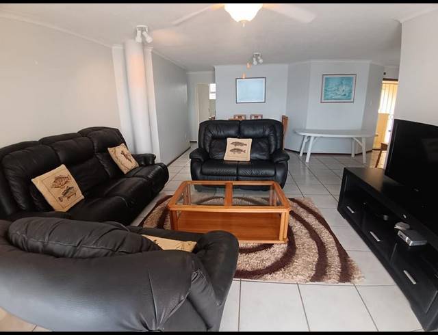 3 BEDROOM APARTMENT FOR SALE IN MANABA BEACH